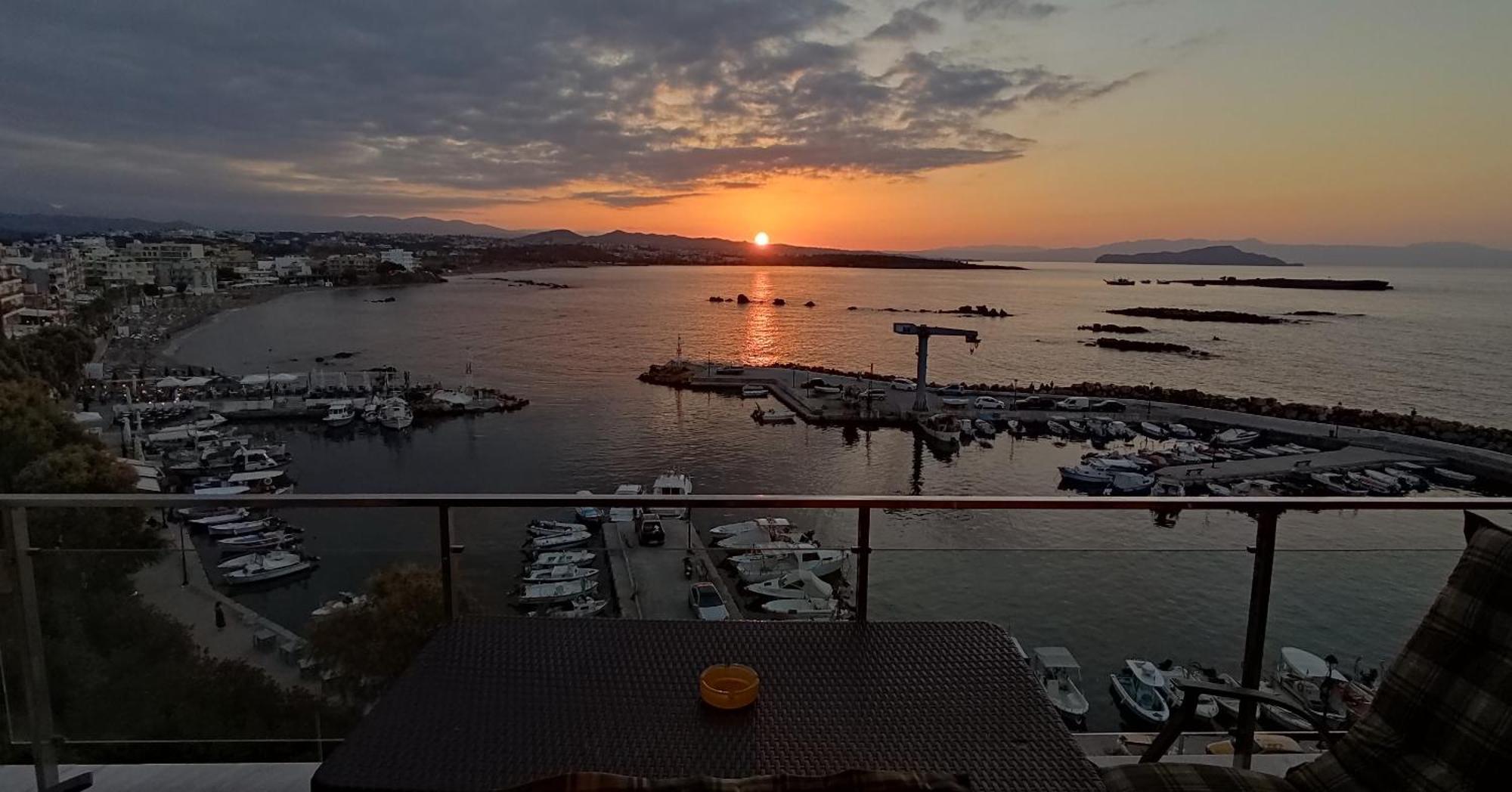 Panoramic Sea View Apartment Chania  Exterior photo